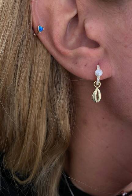 İSTİRİDYE KABUKLU Pearl Gold Hoop Earrings