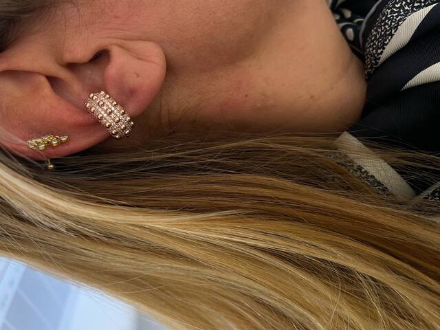 SHINE Rose Cartilage Earrings