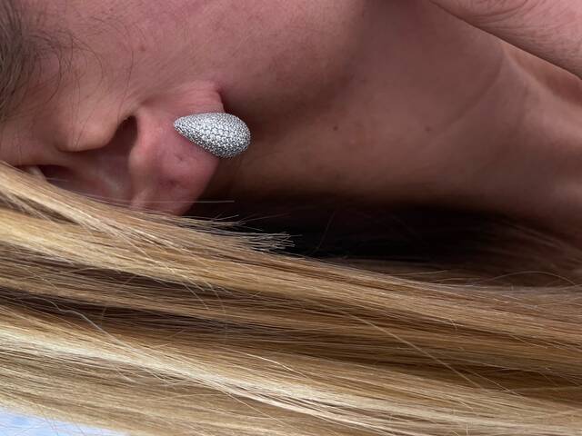 SILVER Drop Earrings M