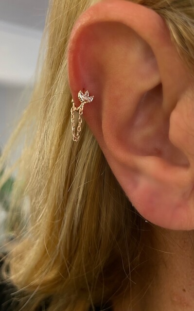Shine_bypin - ZİNCİRLİ LOTUS PIERCING KÜPE
